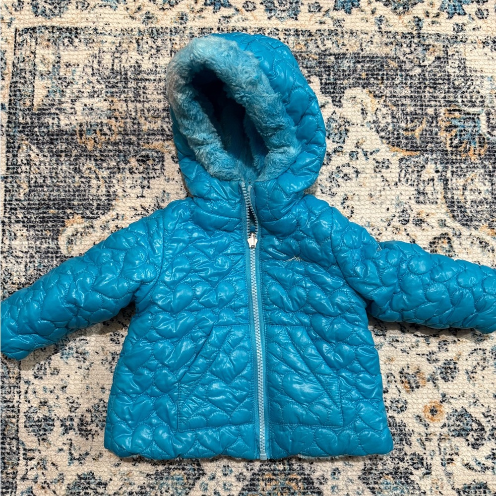 Darling Pacific Trail Heart Puffer